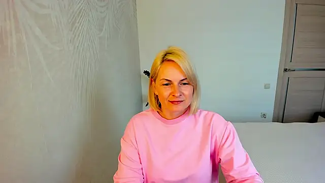 Alicee Gracee online show from April 28, 8:41 am
