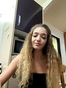 Alexia J online show from December 4, 3:10 pm