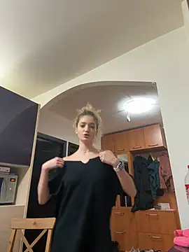 Alexia J online show from January 24, 4:06 pm