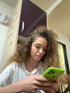 Alexia J online show from January 27, 4:01 pm