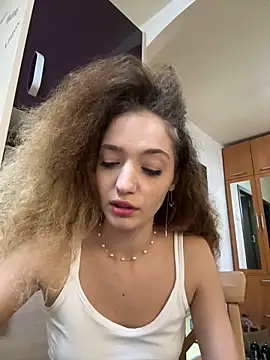 Alexia J online show from February 1, 4:11 pm