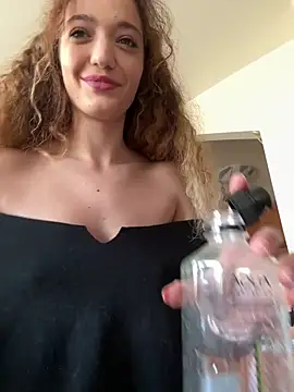 Alexia J online show from February 10, 12:08 pm