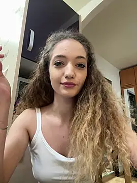 Alexia J online show from February 21, 12:06 pm