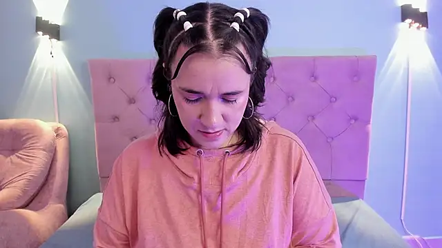 kyoakane online show from December 18, 4:31 am