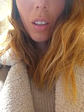 Snapshot of beaverwoman chatting on March 20, 9:36 am beaverwoman online show from March 20, 9:36 am