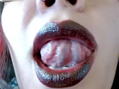Snapshot of miss_evoleth2 chatting on March 18, 4:59 pm miss evoleth2 online show from March 18, 4:59 pm