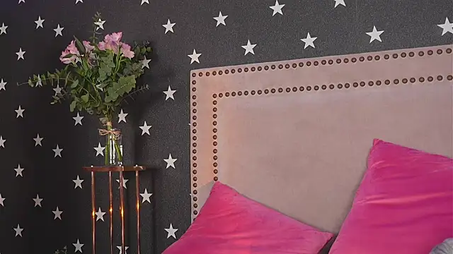 Snapshot of AshiaEkta1 chatting on January 2, 7:33 am AshiaEkta1 online show from January 2, 7:33 am