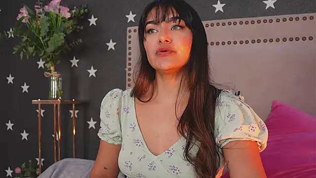 Snapshot of AshiaEkta1 chatting on January 3, 11:12 pm AshiaEkta1 online show from January 3, 11:12 pm
