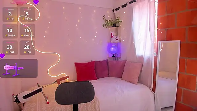 karlahush online show from December 11, 7:14 pm