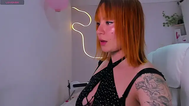 karlahush online show from December 16, 7:43 pm