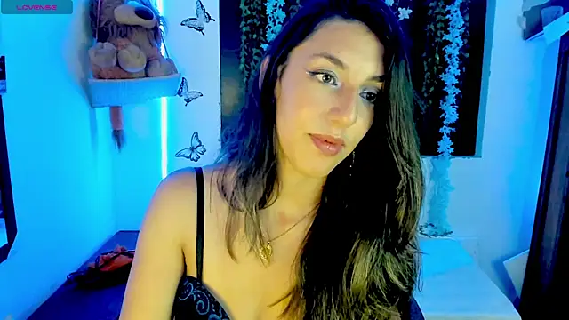 Snapshot of queen-natty chatting on July 3, 2:40 am queen-natty online show from July 3, 2:40 am
