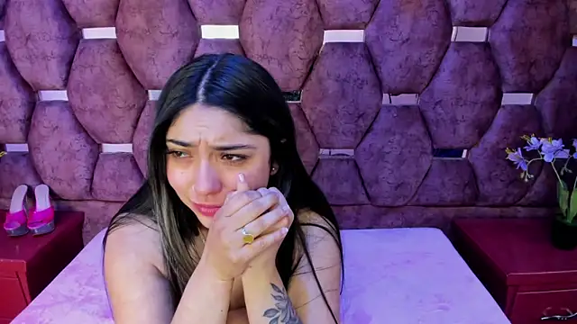 Snapshot of Lucy_Anall_ chatting on October 18, 10:10 pm Lucy Anall  online show from October 18, 10:10 pm