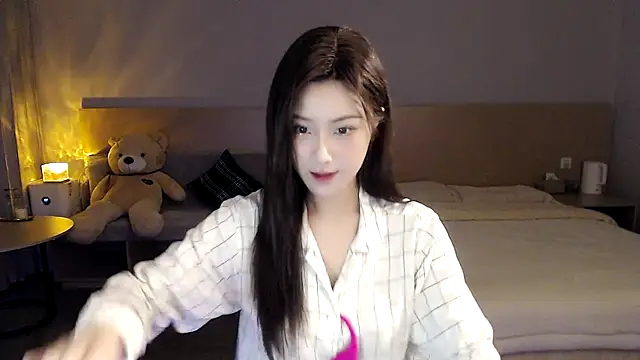 Snapshot of Lucky-baby chatting on December 5, 2:55 pm Lucky-baby online show from December 5, 2:55 pm