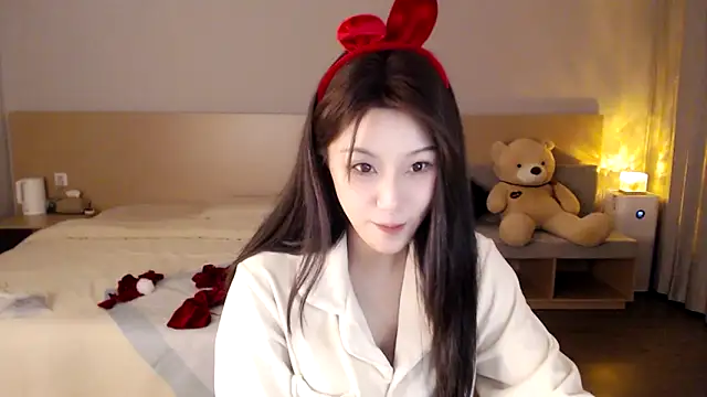Snapshot of Lucky-baby chatting on December 24, 4:40 pm Lucky-baby online show from December 24, 4:40 pm