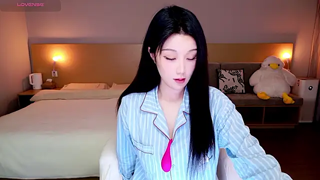 Lucky-baby online show from February 3, 4:45 pm