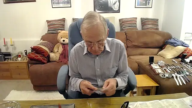 Snapshot of Ferret7777 chatting on September 20, 9:16 pm Ferret7777 online show from September 20, 9:16 pm