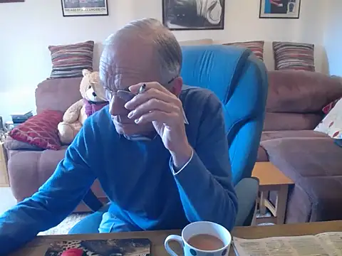 Snapshot of Ferret7777 chatting on October 20, 9:54 am Ferret7777 online show from October 20, 9:54 am