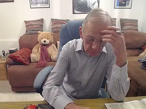 Snapshot of Ferret7777 chatting on October 30, 8:20 pm Ferret7777 online show from October 30, 8:20 pm