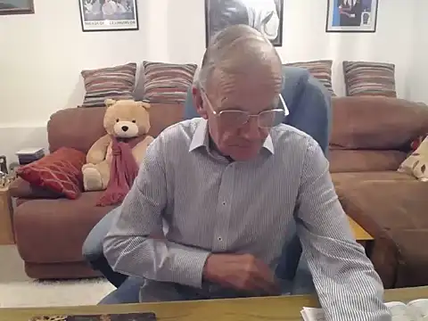 Snapshot of Ferret7777 chatting on October 31, 7:48 pm Ferret7777 online show from October 31, 7:48 pm