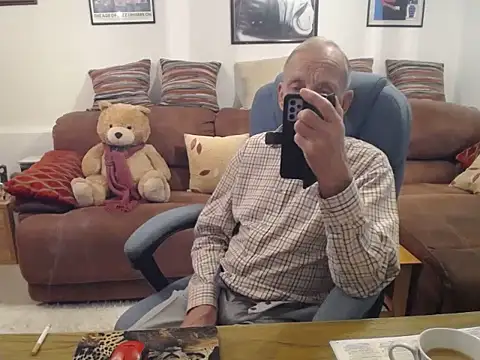 Snapshot of Ferret7777 chatting on November 9, 7:01 pm Ferret7777 online show from November 9, 7:01 pm