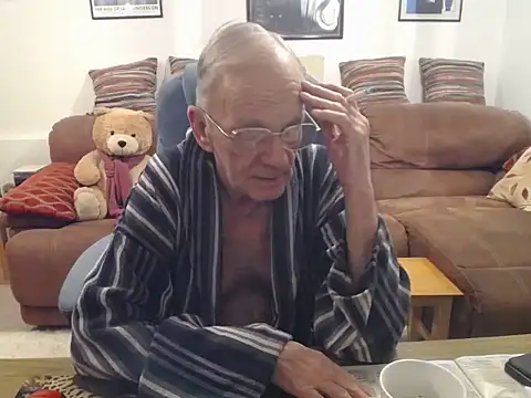 Snapshot of Ferret7777 chatting on December 3, 6:10 am Ferret7777 online show from December 3, 6:10 am