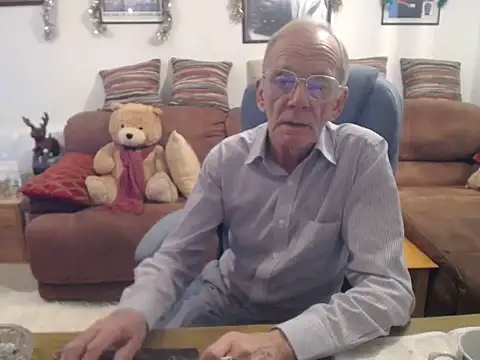 Snapshot of Ferret7777 chatting on December 13, 7:53 pm Ferret7777 online show from December 13, 7:53 pm