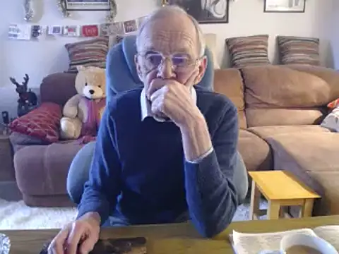 Snapshot of Ferret7777 chatting on December 15, 10:30 am Ferret7777 online show from December 15, 10:30 am