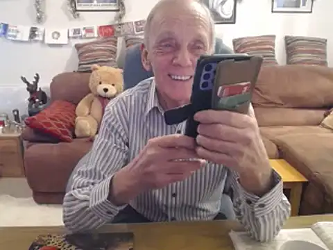 Snapshot of Ferret7777 chatting on December 19, 2:24 pm Ferret7777 online show from December 19, 2:24 pm