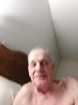 Snapshot of Ferret7777 chatting on February 16, 12:29 am Ferret7777 online show from February 16, 12:29 am