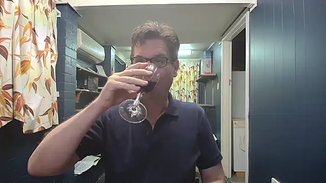 tilobinder online show from January 8, 2:41 pm