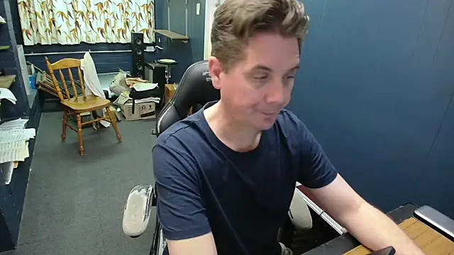 tilobinder online show from March 21, 3:04 pm