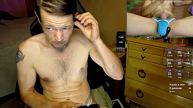 MasterForgedRayy online show from May 15, 11:06 am
