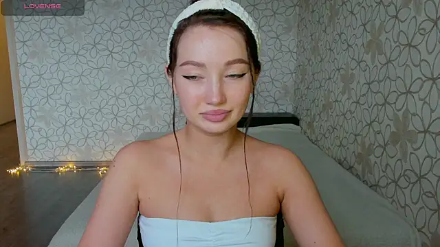 Lissa Cristal online show from May 17, 11:17 am