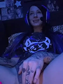 MissMidnightUK online show from January 7, 1:08 am