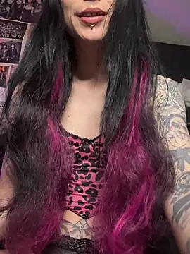MissMidnightUK online show from May 19, 11:33 pm