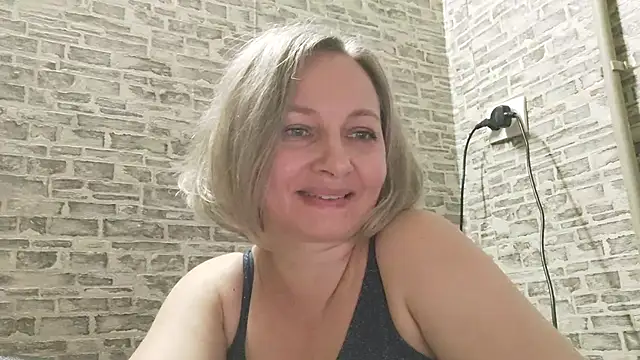 EdithManning online show from February 5, 2:48 pm