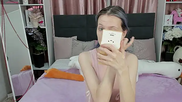 MiaKarlos online show from January 12, 1:21 am