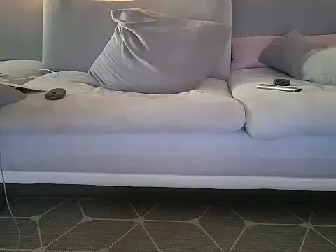 Laure11 online show from October 16, 4:52 pm