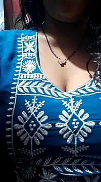 Hot-Anuska online show from March 6, 1:35 pm