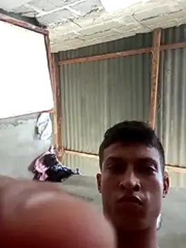 Snapshot of wolf_james123 chatting on October 31, 3:57 pm wolf james123 online show from October 31, 3:57 pm