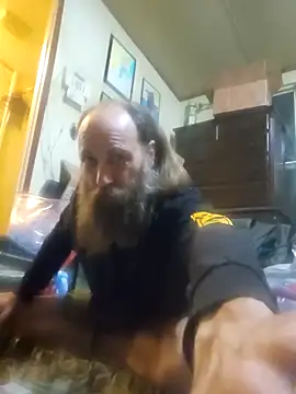 Snapshot of Beyond1978 chatting on January 19, 1:42 am Beyond1978 online show from January 19, 1:42 am