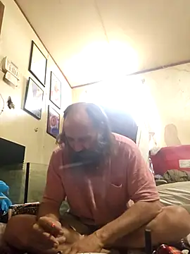 Snapshot of Beyond1978 chatting on February 21, 5:36 pm Beyond1978 online show from February 21, 5:36 pm