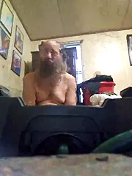 Snapshot of Beyond1978 chatting on February 25, 11:14 pm Beyond1978 online show from February 25, 11:14 pm