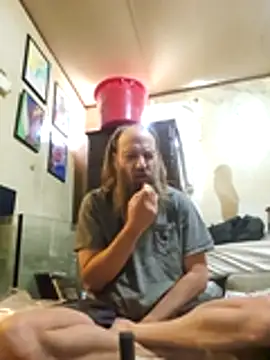 Snapshot of Beyond1978 chatting on March 19, 5:28 pm Beyond1978 online show from March 19, 5:28 pm