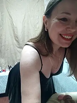 Snapshot of VselenaSun402 chatting on March 28, 1:33 pm VselenaSun402 online show from March 28, 1:33 pm