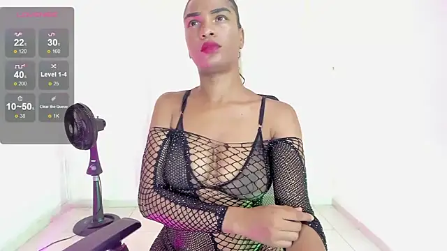 Snapshot of Zaya_Smith chatting on October 4, 3:37 am Zaya Smith online show from October 4, 3:37 am