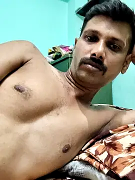 Snapshot of Tamildickxxx chatting on December 5, 8:22 am Tamildickxxx online show from December 5, 8:22 am