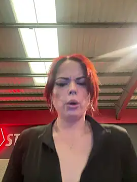 livelovelanaUk online show from December 10, 2:17 pm