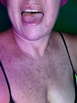 Kasandra Ho online show from December 4, 6:16 pm