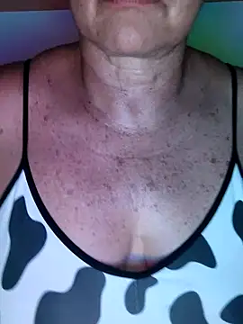 Snapshot of Kasandra_Ho chatting on February 24, 1:36 am Kasandra Ho online show from February 24, 1:36 am